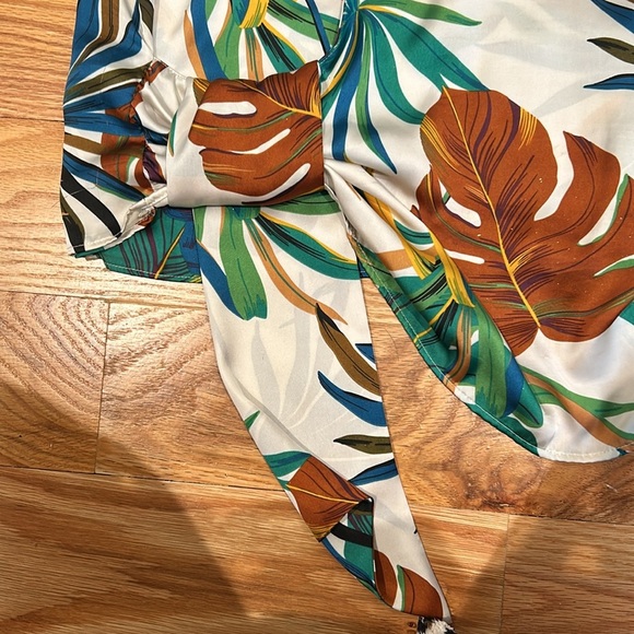 Zara Floral Top - Picture 3 of 5